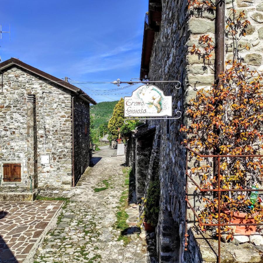 Eremo Gioioso Villa Pontremoli Exterior photo